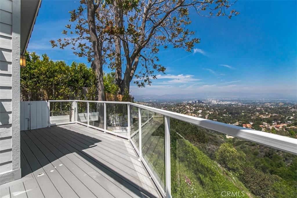 Topanga, CA 90290,1130 Mohawk