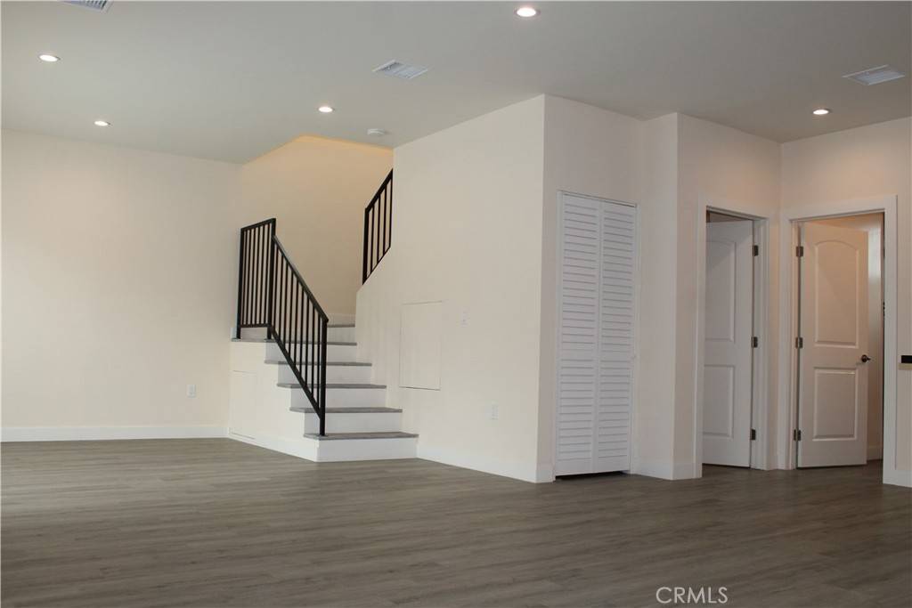 Sherman Oaks, CA 91403,5014 Kester AVE