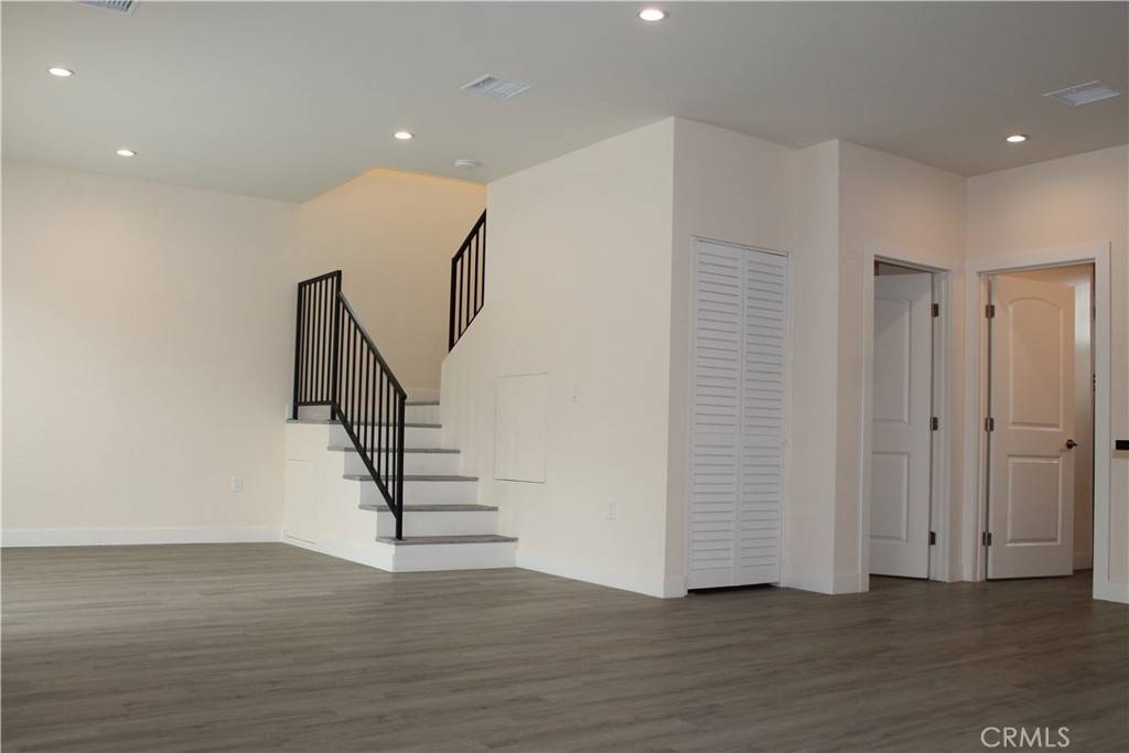 Sherman Oaks, CA 91403,5014 Kester AVE