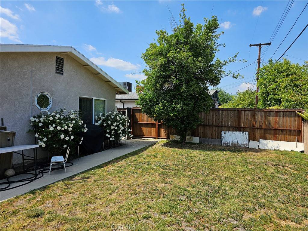 Chatsworth, CA 91311,9526 Fullbright AVE