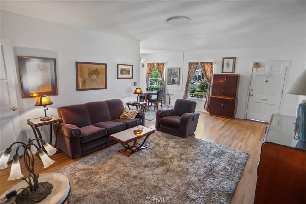 Valley Village, CA 91607,11948 Collins ST