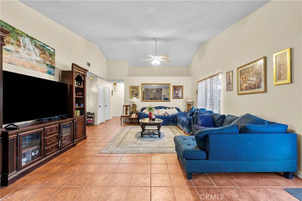 Lancaster, CA 93534,45109 18th ST W