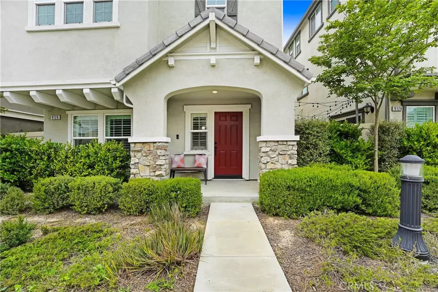 9126 Foster LN, Chatsworth, CA 91311