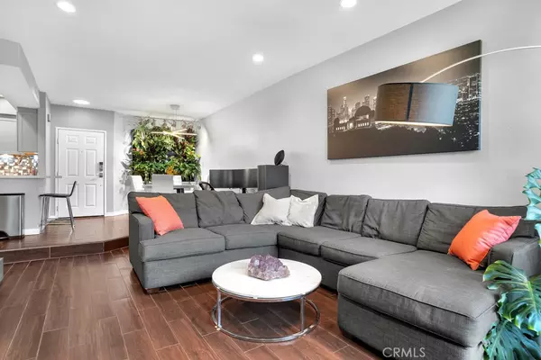Tarzana, CA 91335,6323 Reseda BLVD #39