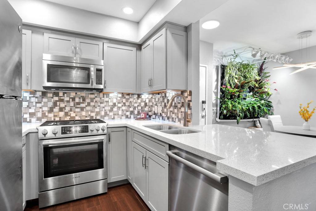 6323 Reseda BLVD #39, Tarzana, CA 91335