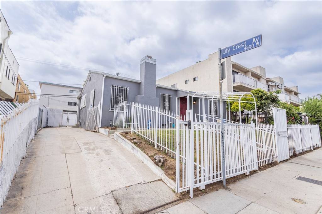 Los Angeles, CA 90029,901 N Alexandria AVE