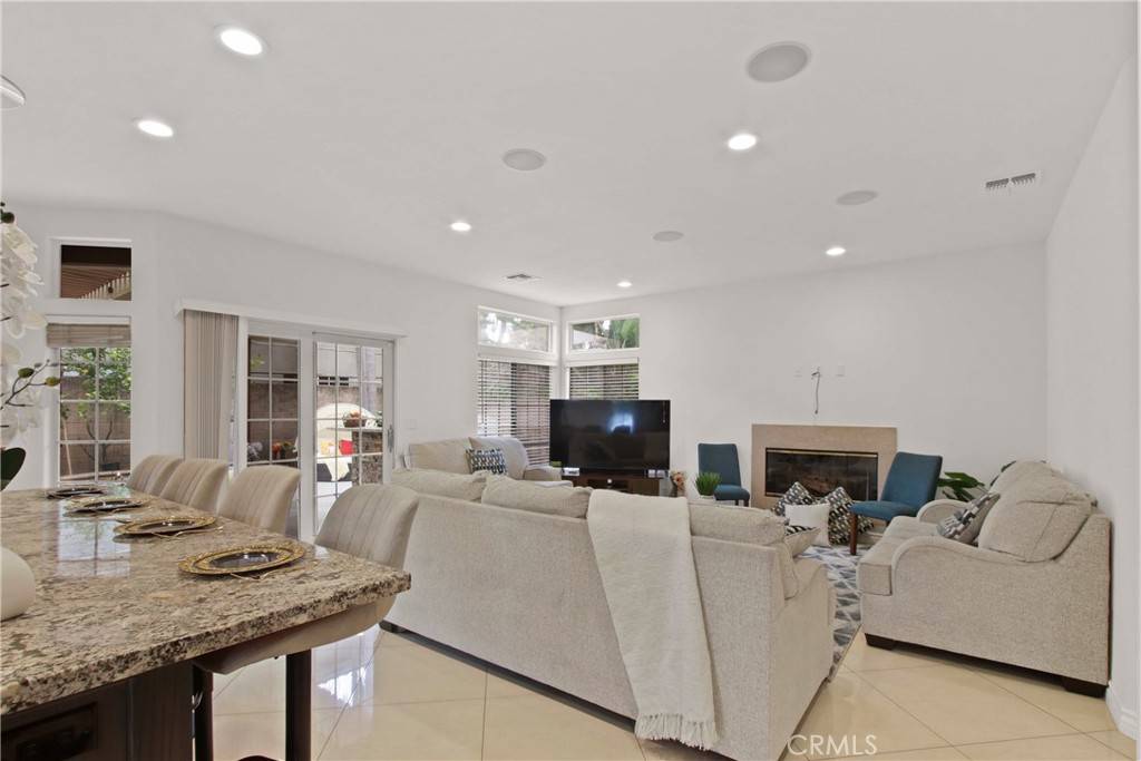 Downey, CA 90241,10502 Dolan AVE