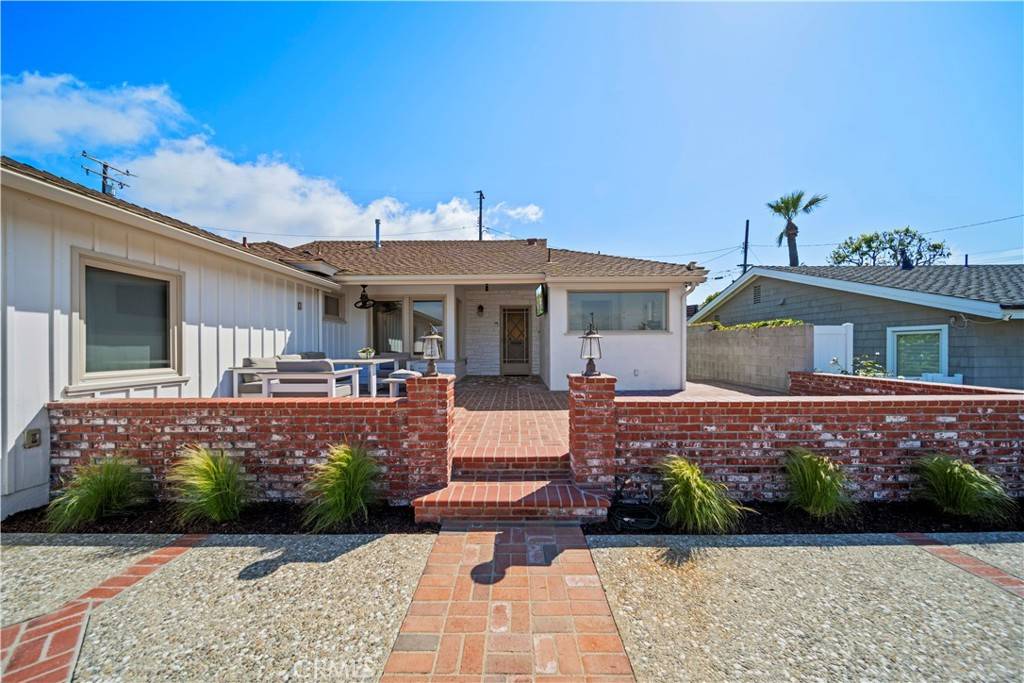 Redondo Beach, CA 90277,206 Calle De Sirenas