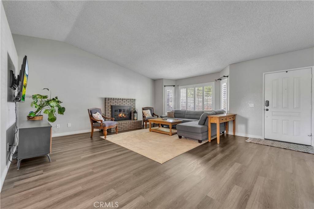 Littlerock, CA 93543,37025 96th ST E
