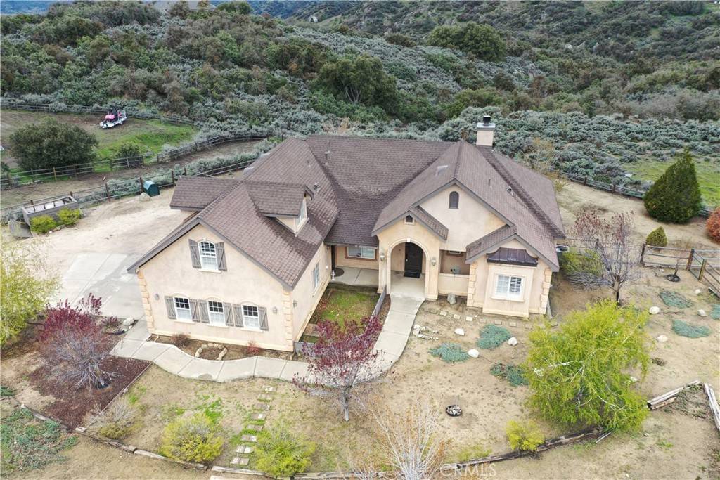 24281 Jacaranda DR, Tehachapi, CA 93561