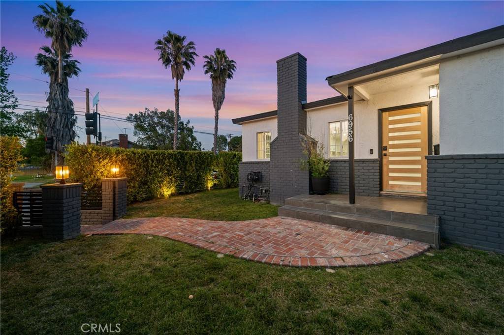 Reseda, CA 91335,6956 Corbin AVE