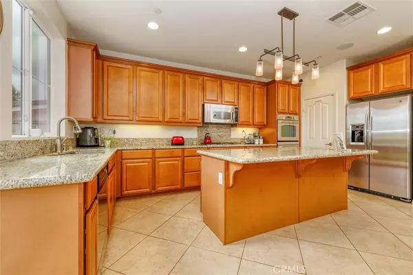 Saugus, CA 91350,22620 Dragonfly Ct