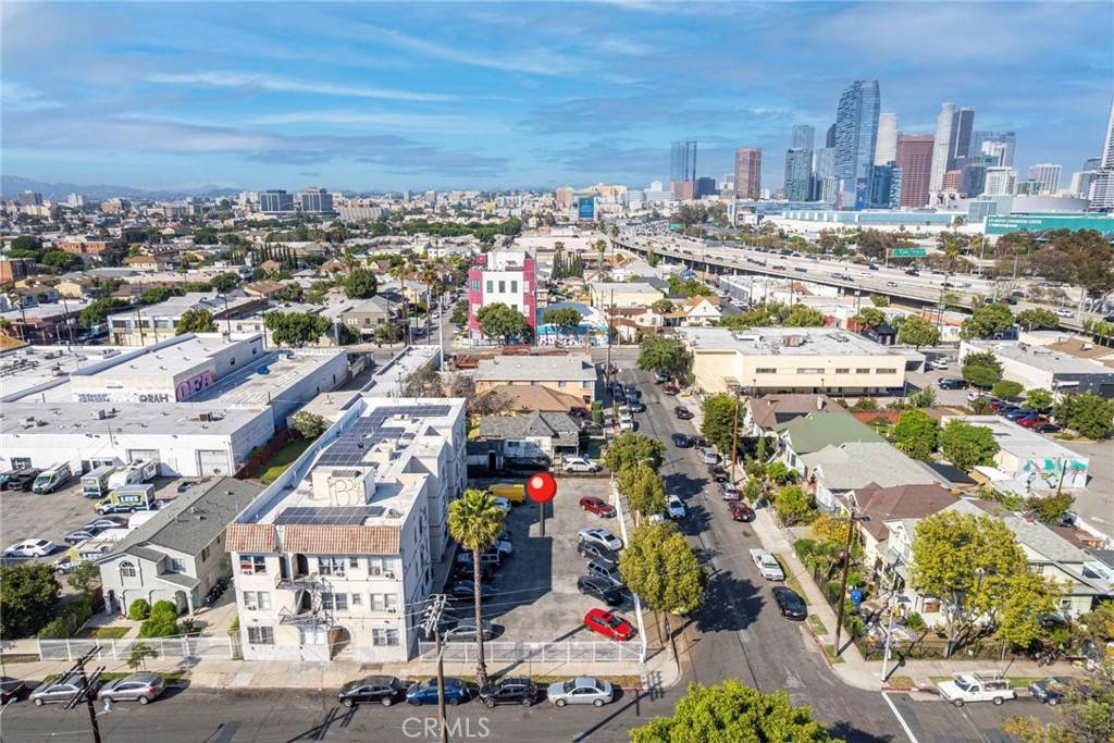 Los Angeles, CA 90015,907 W 17th ST