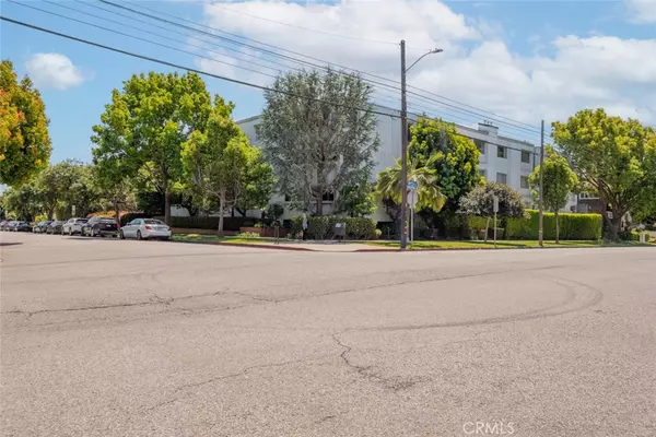 Santa Monica, CA 90403,930 California AVE #105