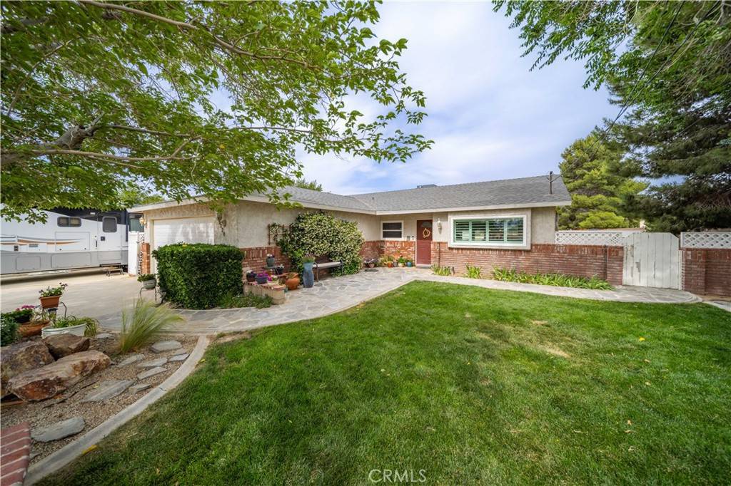 43220 51st ST W, Quartz Hill, CA 93536