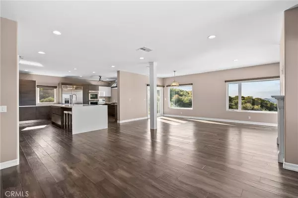 Newbury Park, CA 91320,561 S Ventu Park RD