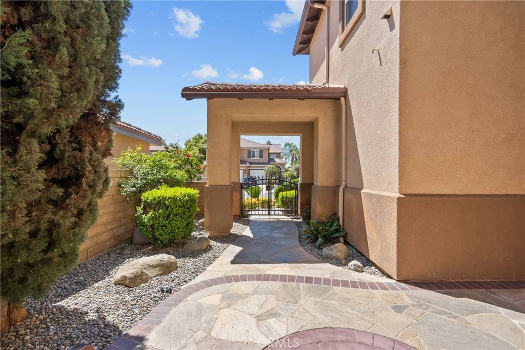 Castaic, CA 91384,29081 Madrid PL