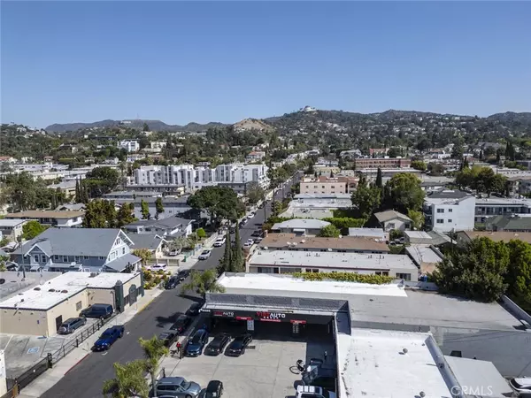 Los Feliz, CA 90027,5035 Hollywood BLVD