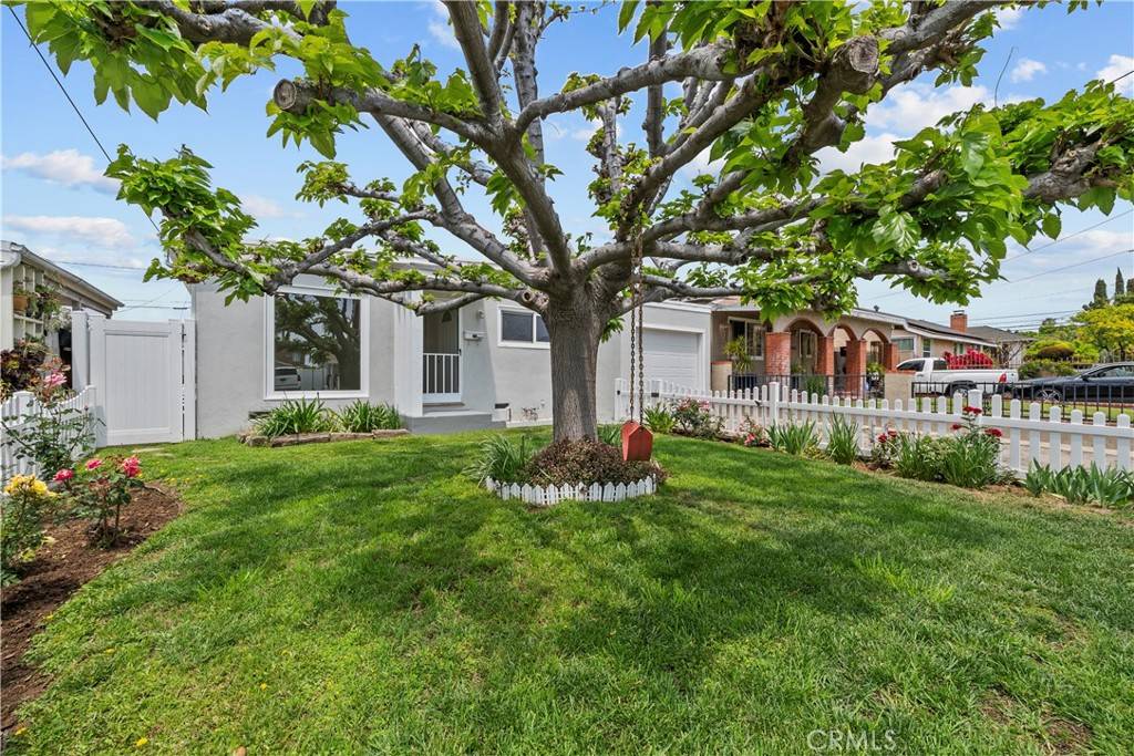 San Fernando, CA 91340,941 N Brand BLVD