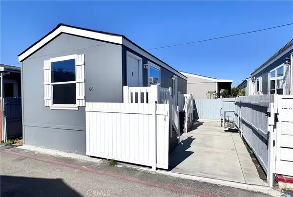 Van Nuys, CA 91405,7560 Woodman PL #66