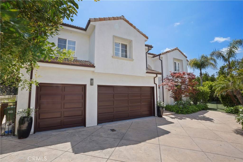 Calabasas, CA 91302,4210 Old Topanga Canyon RD