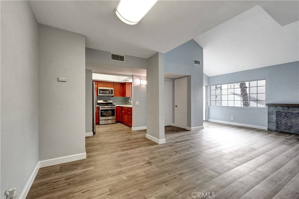 Winnetka, CA 91306,20155 Keswick ST #209