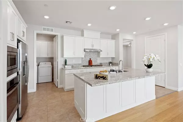 Saugus, CA 91350,20535 Martingale PL