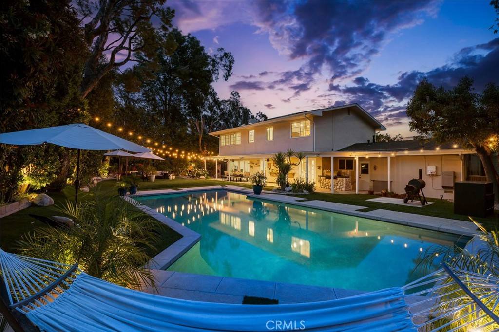 5725 Blanco AVE, Woodland Hills, CA 91367