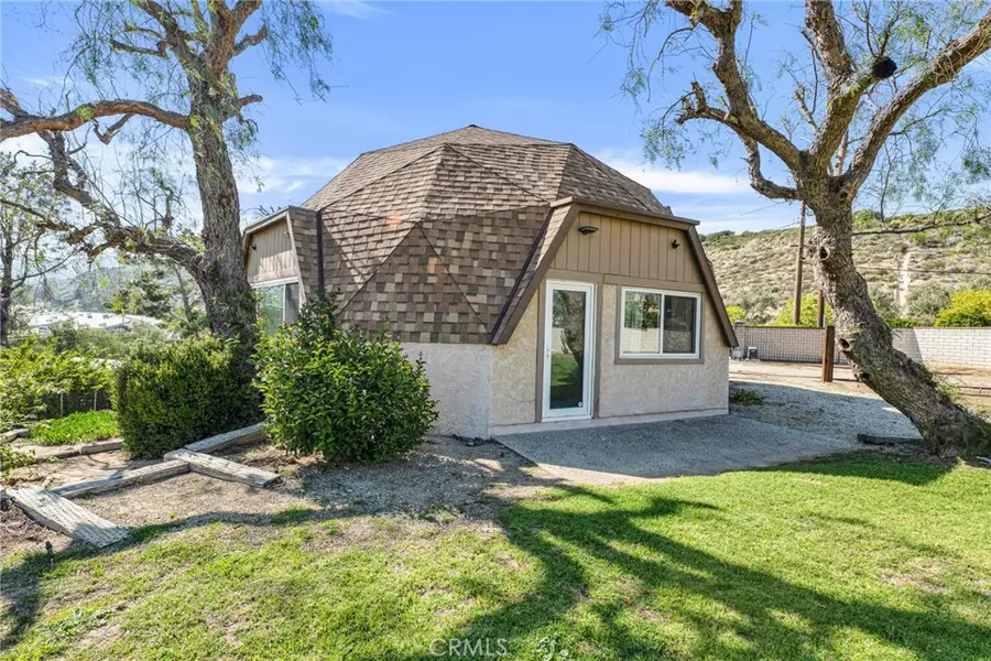 21806 Mayan DR, Chatsworth, CA 91311