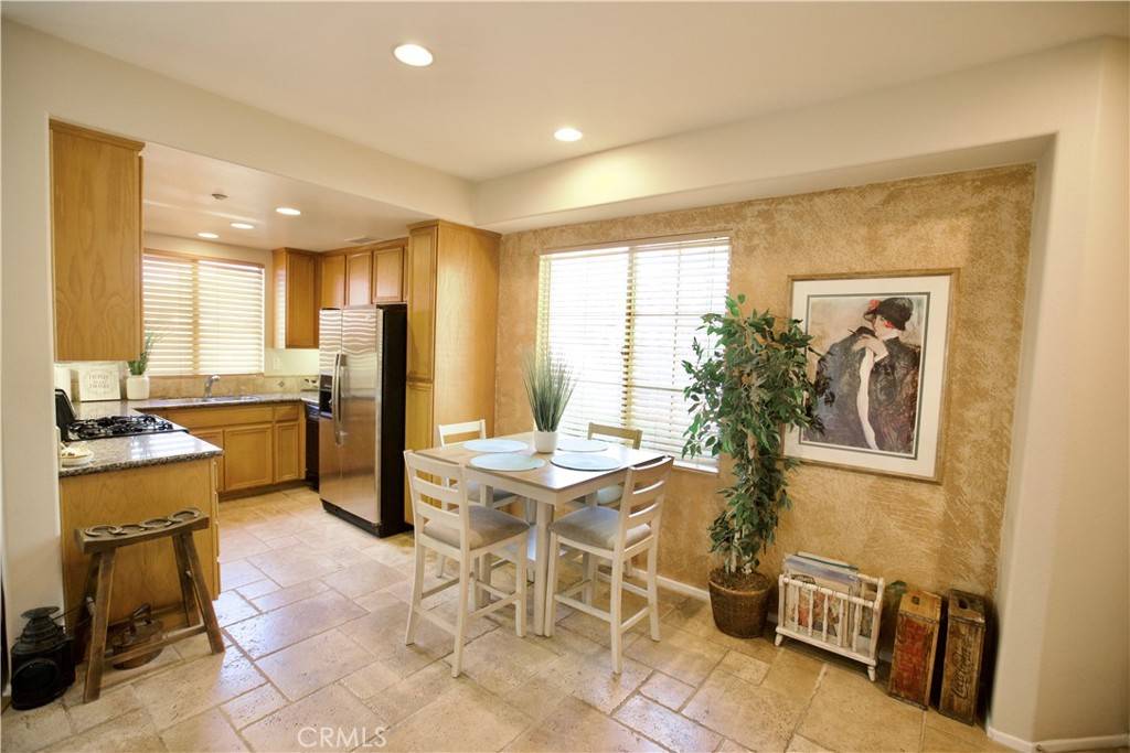 Simi Valley, CA 93065,1440 Patricia AVE #101