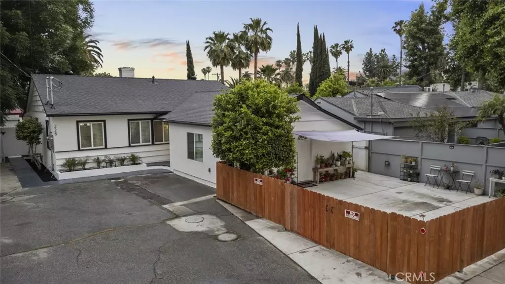 Reseda, CA 91335,7228 Jamieson AVE