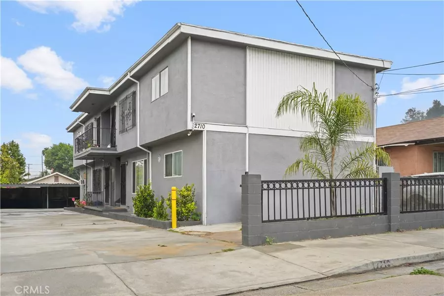 2710 Queen ST, Los Angeles, CA 90039