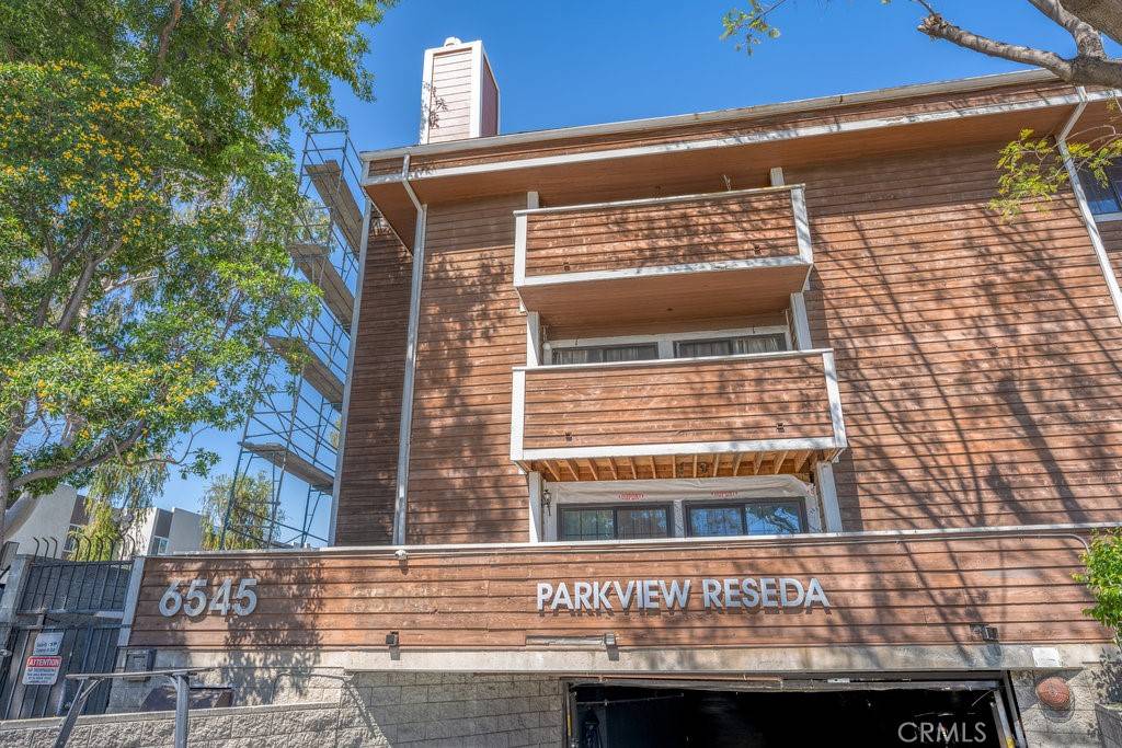 Reseda, CA 91335,6545 Reseda BLVD #3