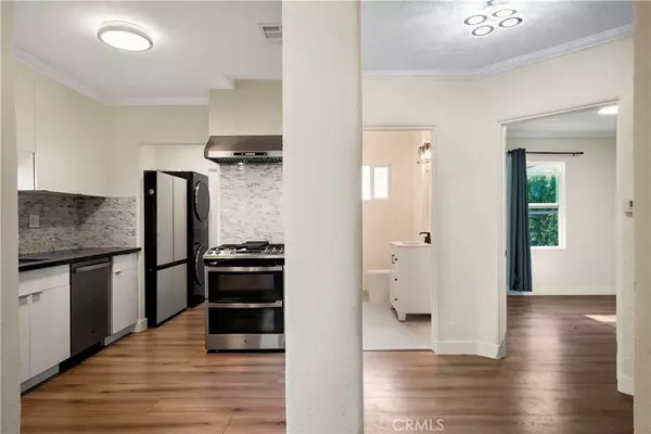 La Canada Flintridge, CA 91011,4615 Grand AVE