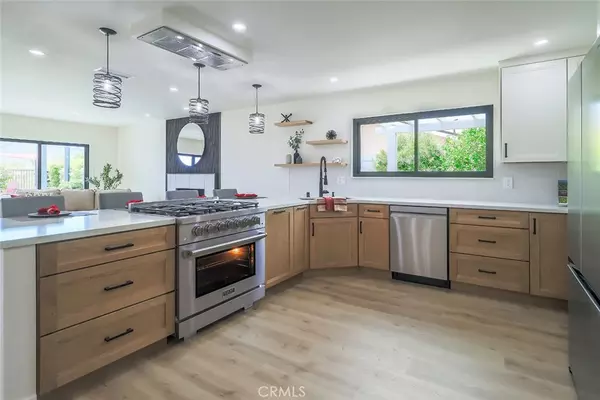 Calabasas, CA 91302,26120 Adamor RD