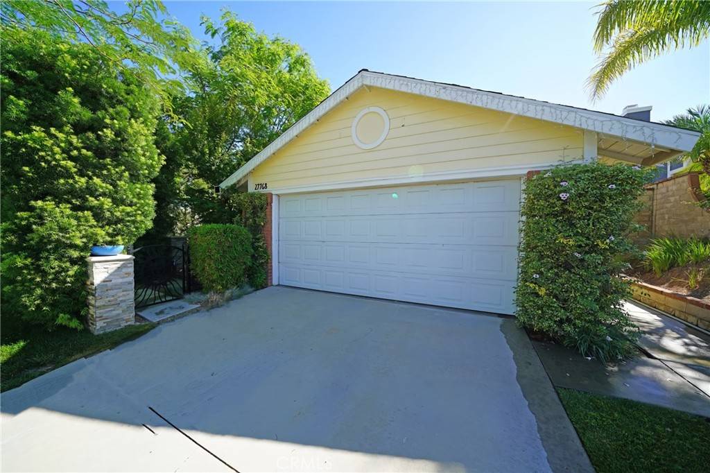 Saugus, CA 91350,27768 Crookshank DR