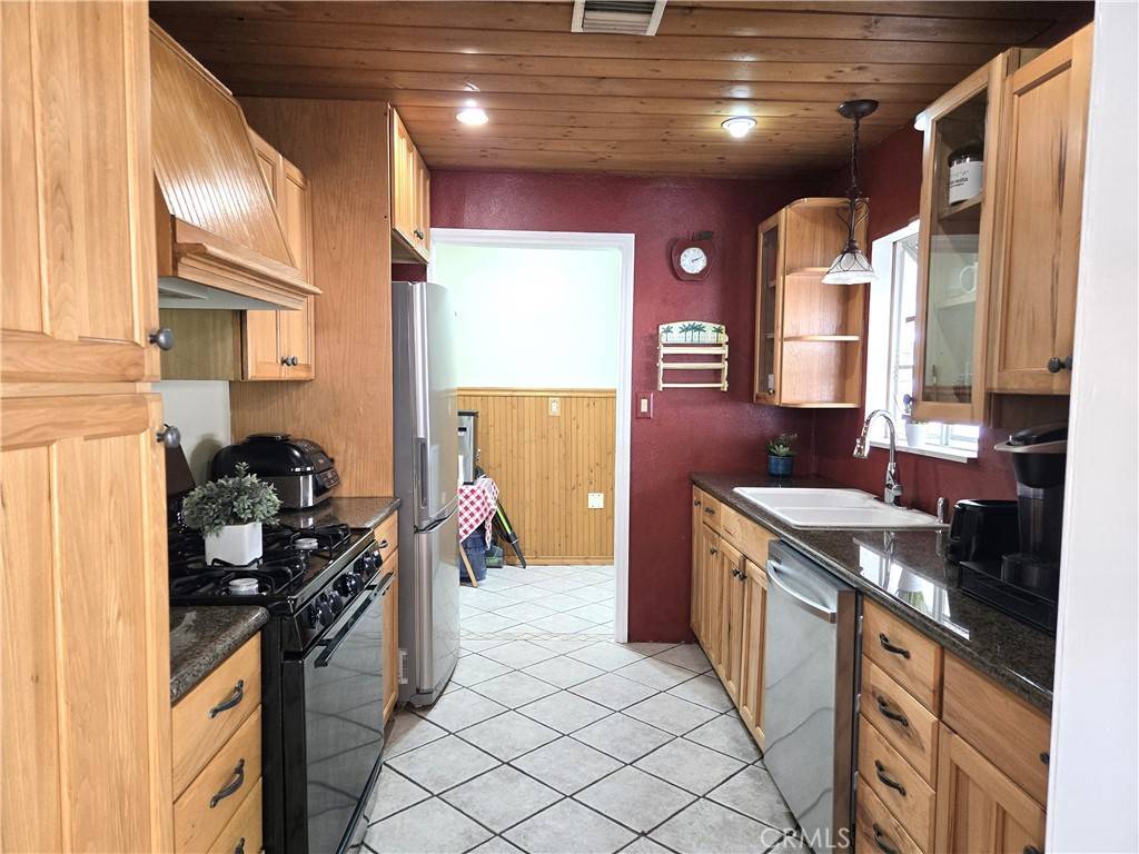 Simi Valley, CA 93065,2149 Clover ST