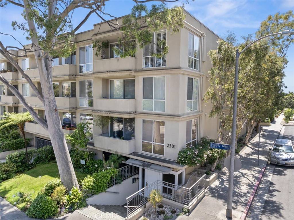 2301 S Beverly Glen BLVD #102, Los Angeles, CA 90064