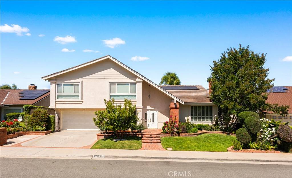 23721 Sarda RD, Valencia, CA 91355