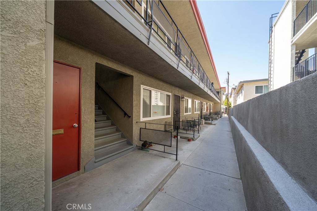 Glendale, CA 91205,135 S Belmont ST