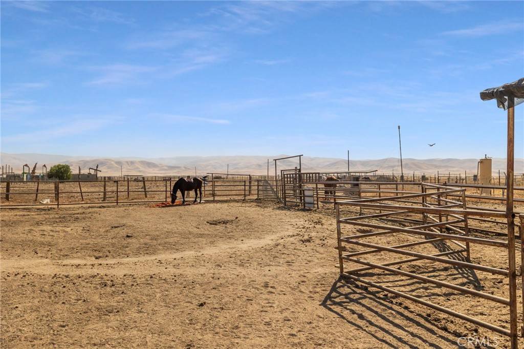 Maricopa, CA 93252,23301 Highway 166