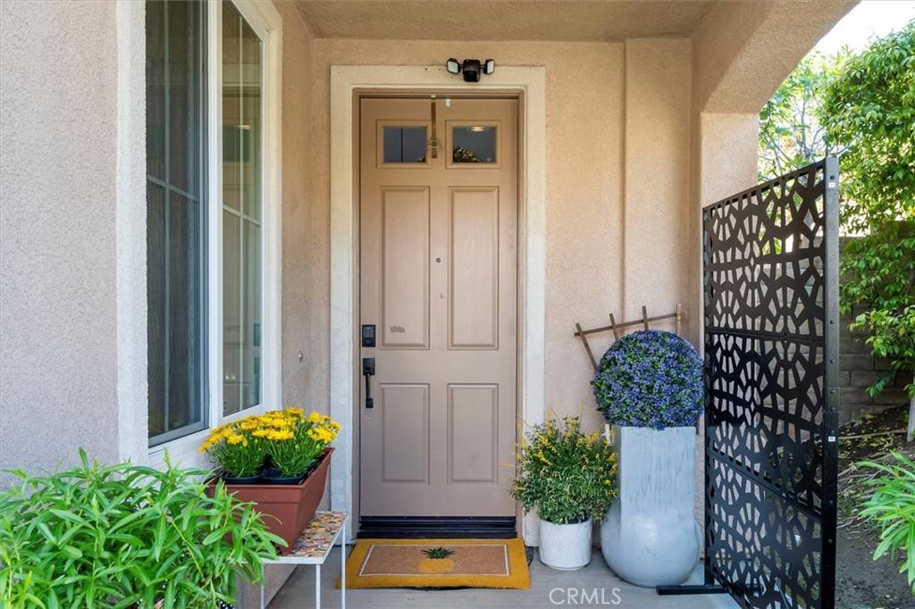 Newhall, CA 91321,19540 Ellis Henry CT