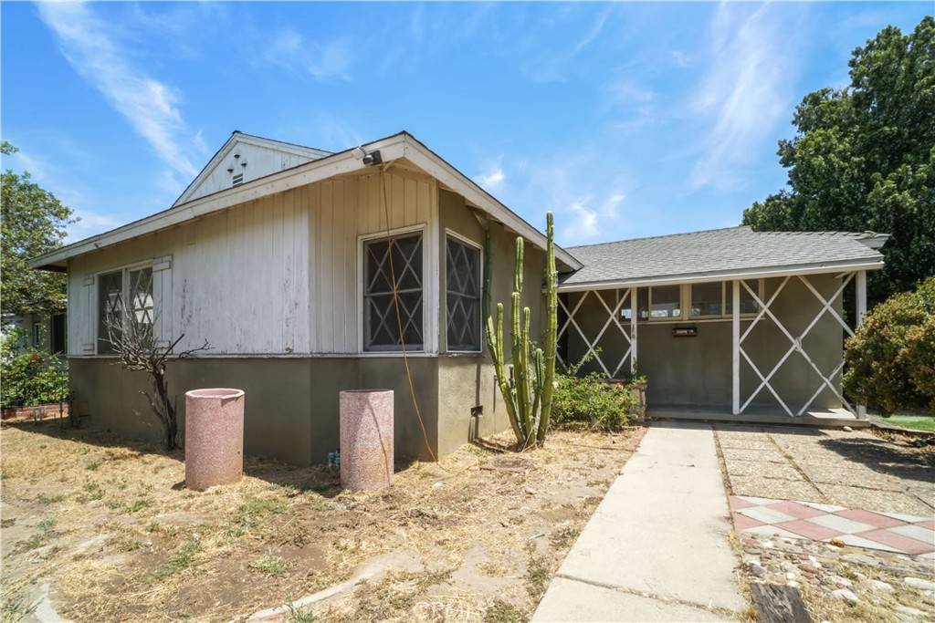 Mission Hills (san Fernando), CA 91345,10330 Woodman AVE