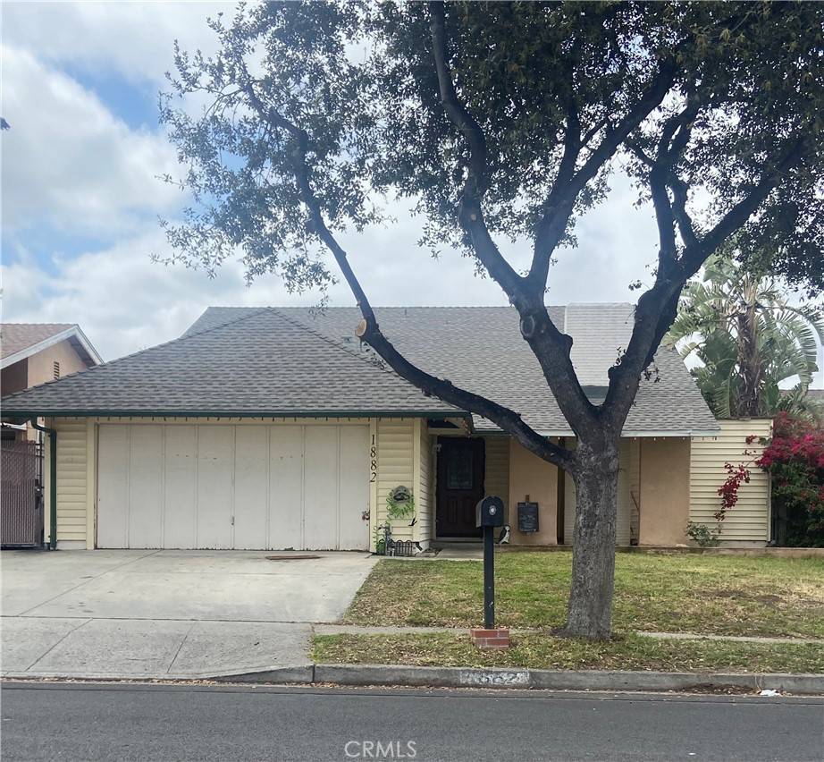 1882 E Larch ST, Simi Valley, CA 93065