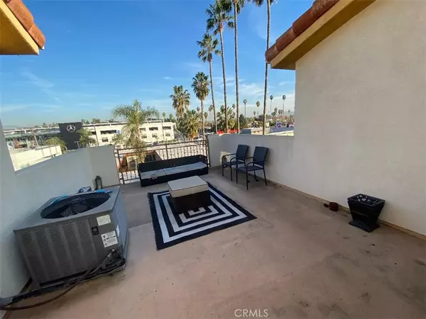 Sherman Oaks, CA 91411,14535 Margate ST #12