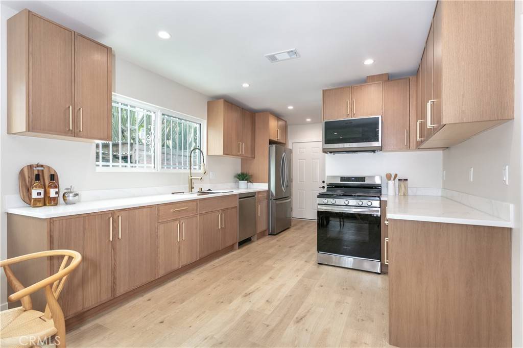 Los Angeles, CA 90061,443 W 118th PL