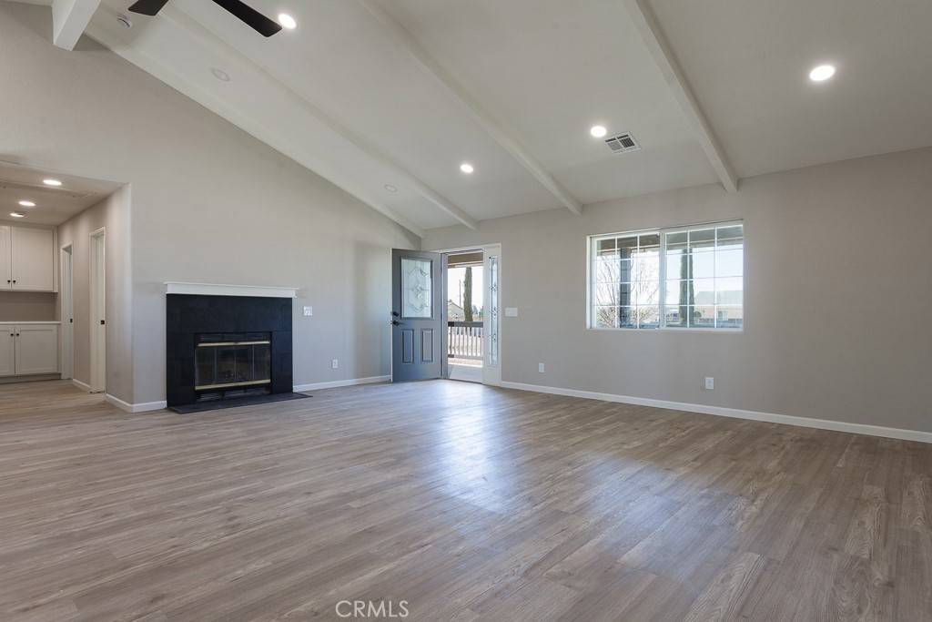 Rosamond, CA 93560,7087 W Avenue A