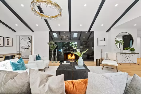 La Canada Flintridge, CA 91011,3985 Hampstead RD