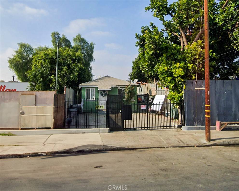 9621 Laurel ST, Los Angeles, CA 90002