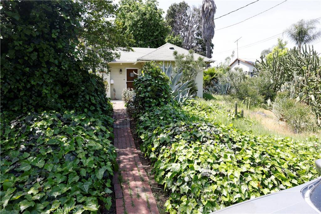 6441 Varna AVE, Valley Glen, CA 91401